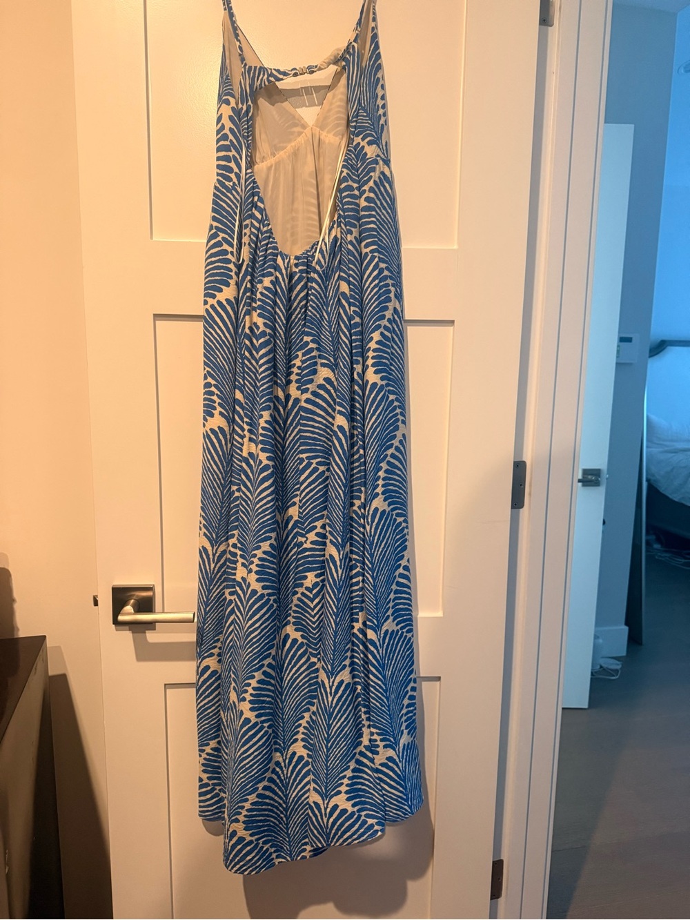 Abercrombie Blue & White Patterned Clasped Back Dress - Picture 3 of 5